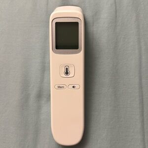 Non-Contact
Thermometer No Touch Infrared Forehead. Model: FC-IR200. Pre-owned